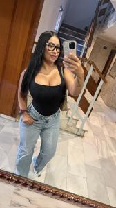 614522893: Chica busca chico en Sevilla