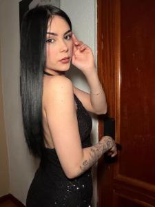 614896717: Chica busca chico en Málaga