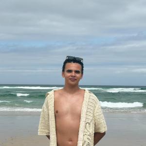 654892695: Chico busca chica en Lugo