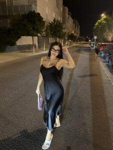 664298542: Chica busca chico en Madrid