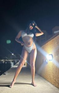 677536401: Chica busca chico en Madrid