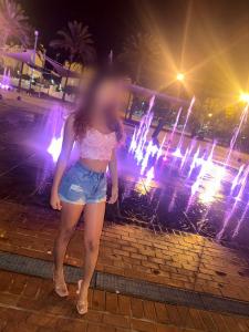 722140961: Chica busca chico en Madrid