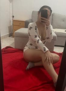 614592867: Chica busca chico en Murcia