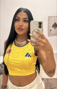 607641194: Chica busca chico en Barcelona
