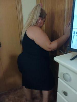 631027480: Chica busca chico en Málaga
