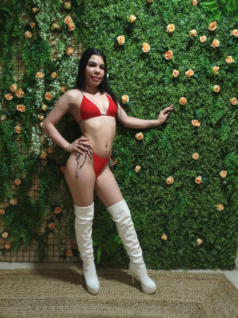 664874220: Chica busca chico en Madrid