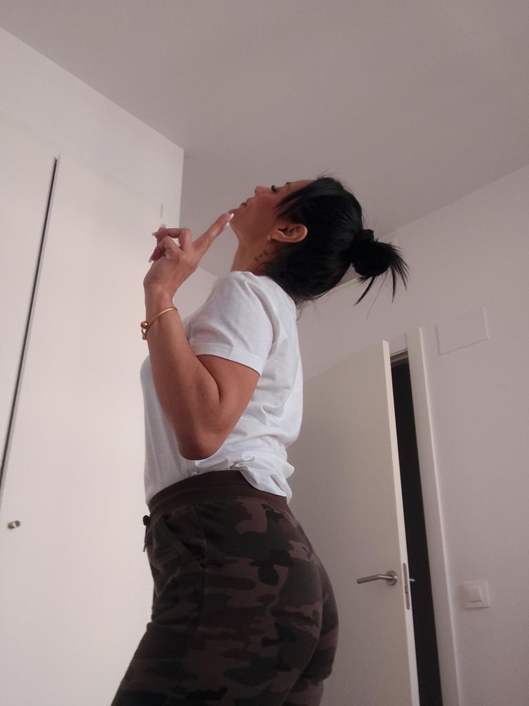 653457955: Chica busca chico en Valencia