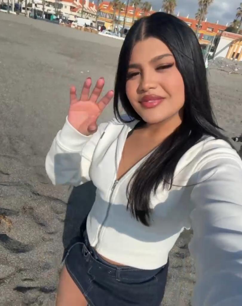 677254661: Chica busca chico en Alicante