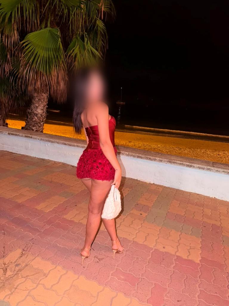 722140961: Chica busca chico en Madrid