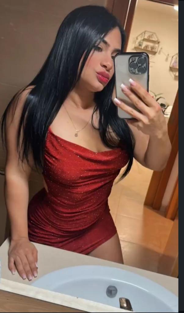 Chica busca chico en Granada: 