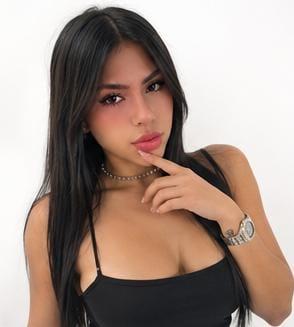 647163074: Chica busca chico en Málaga