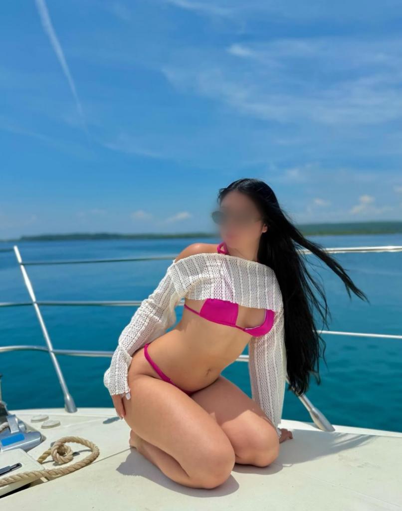 600067704: Chica busca chico en Gerona