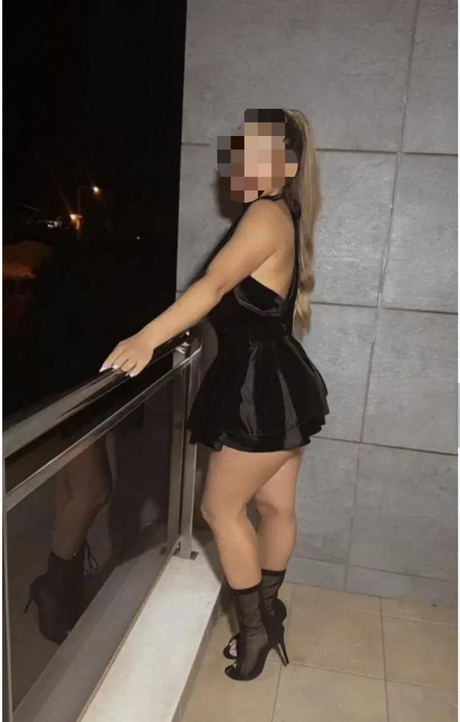 Chica busca chico en Cádiz: 