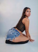 614008316: Chica busca chico en Barcelona