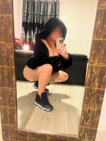 613758554: Chica busca chico en Barcelona