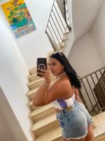 663776664: Chica busca chico en Gerona