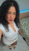 647315397: Chica busca chico en Madrid