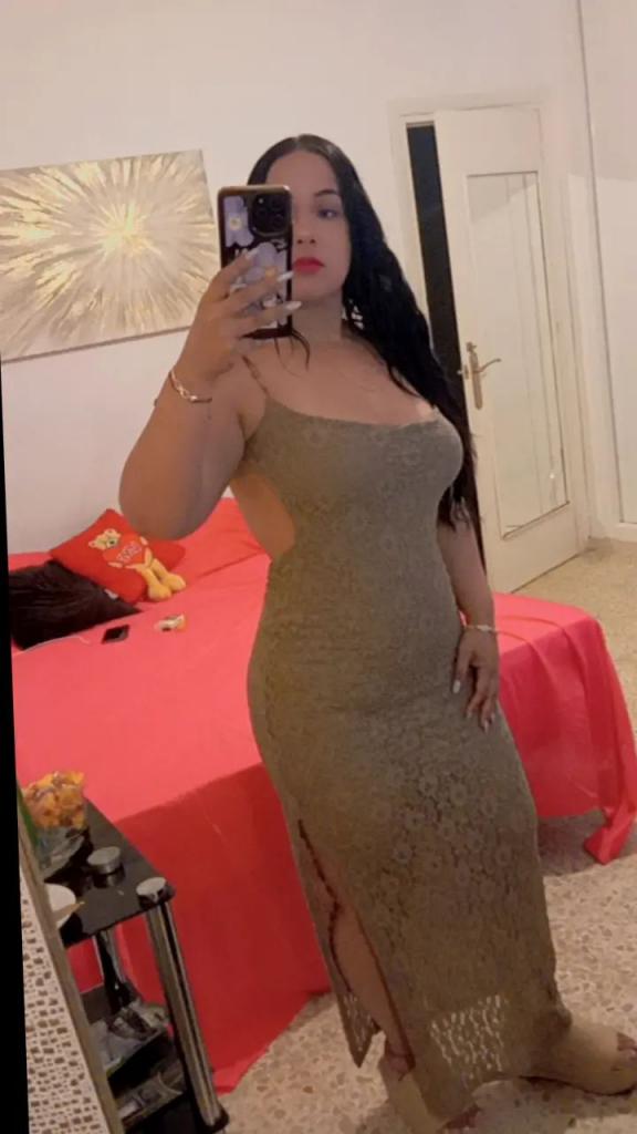 643863602: Chica busca chico en Málaga